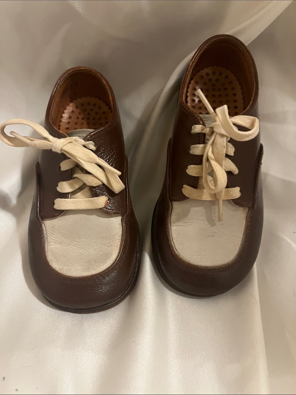Vintage Stride Rite Kids Brown and Cream Leather Lace-Up Shoes - 6 D